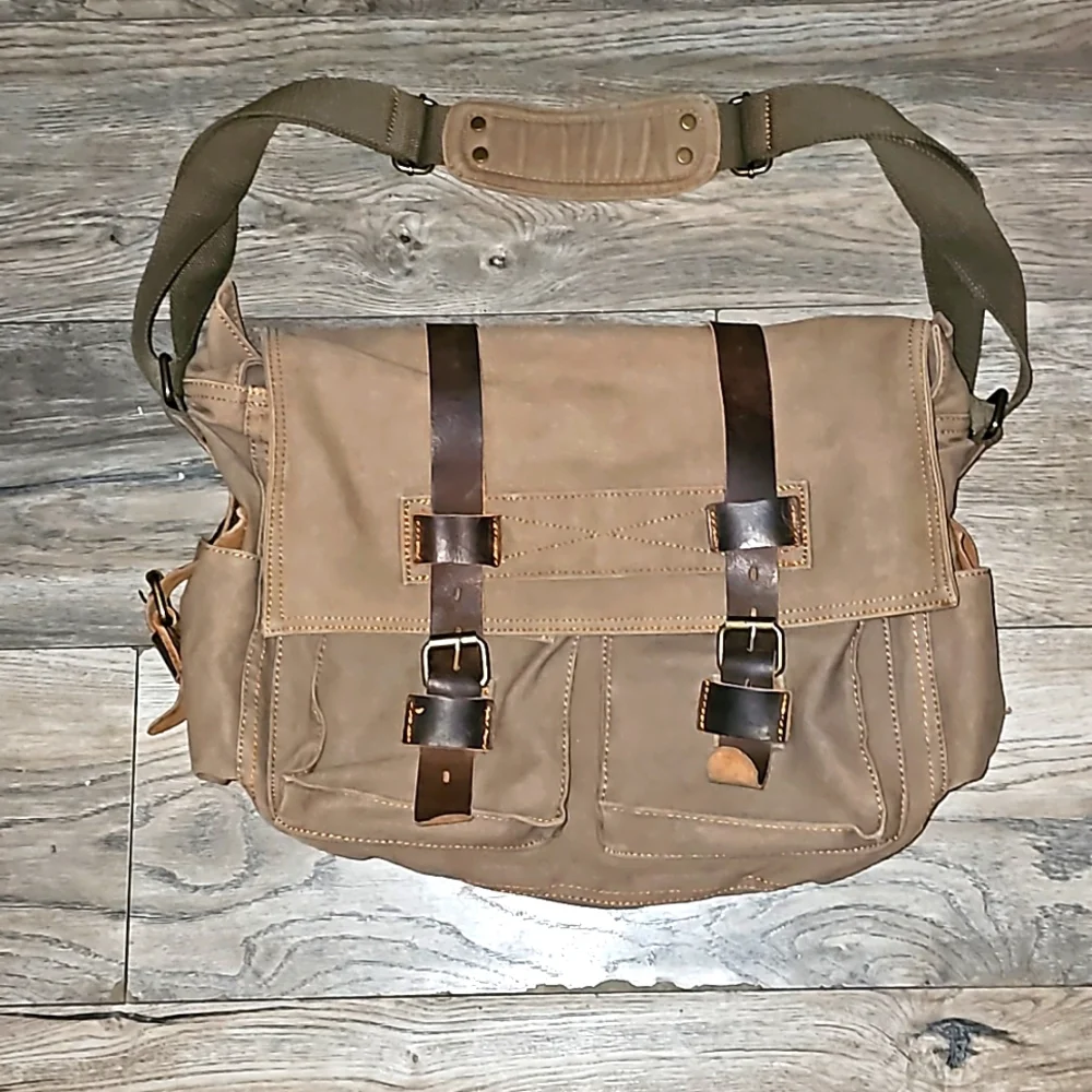 Messenger bag outdoor brown multiple pockets adjustable strap i3